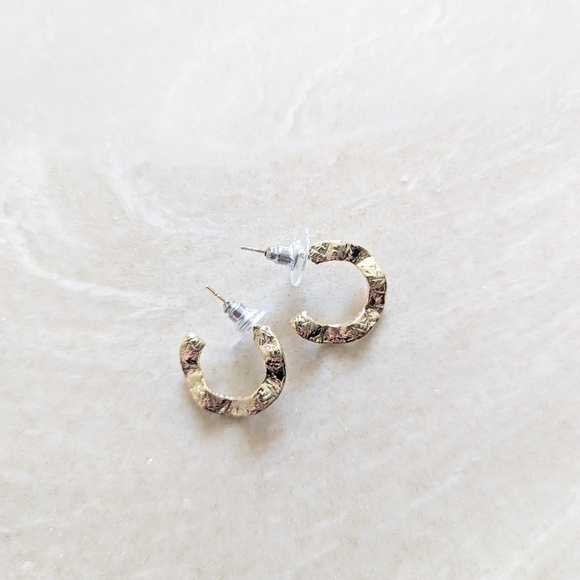 Anthropologie Jewelry - Anthropologie NWOT Small Etched Gold Hoops